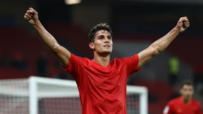 Esteban Lepaul a inscrit un doublé pour permettre au Stade Rennais FC de s'imposer 3-2 face au Mans, malgré l'absence du...