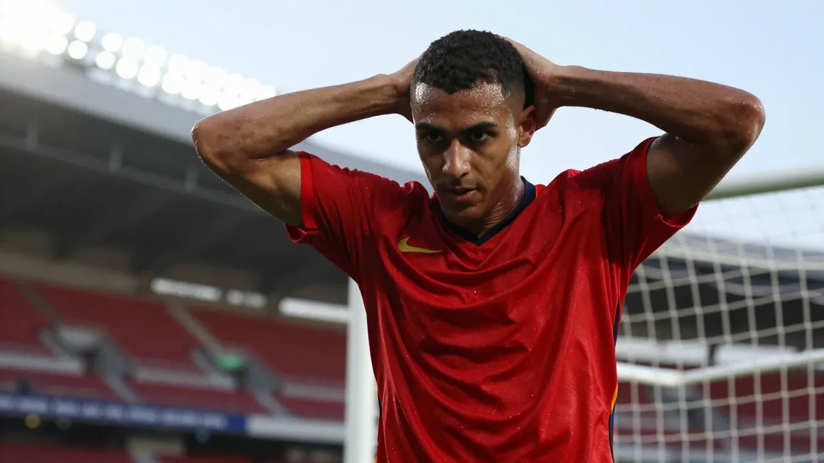 Le FC Barcelone suit les performances du jeune attaquant marocain, toujours sous contrat à Stade Rennais FC jusqu'en 2029...