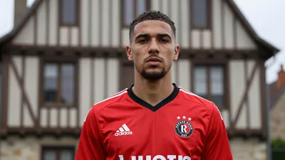 Stade Rennais FC dévoile son nouveau maillot domicile 2026-2027