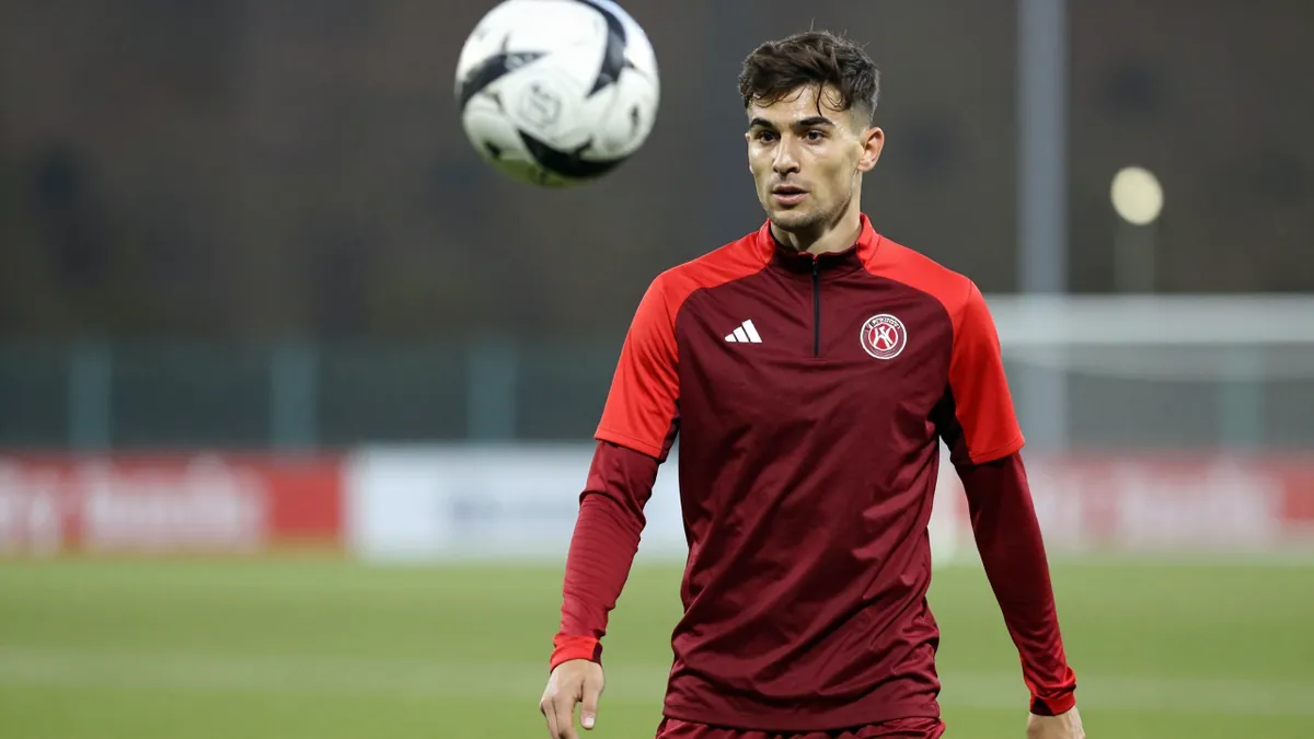 Wolverhampton Wolves Eye Stade Rennais Midfielder Jordan James