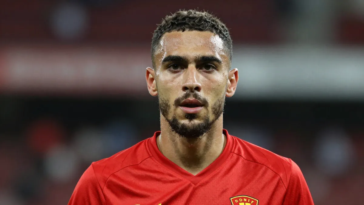 Charlie Cresswell signe au Stade Rennais FC jusqu’en 2031